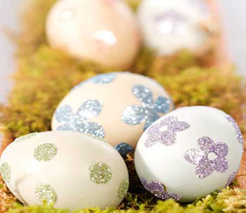 huevos-para-decorar,-huevo-decorados-con-foami-o-goma-eva-con-purpurina
