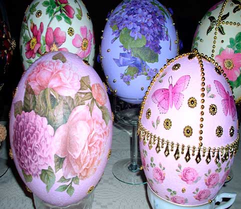 huevos-para-decorar,-huevos-de-avestruz-decorados-de-pedreria