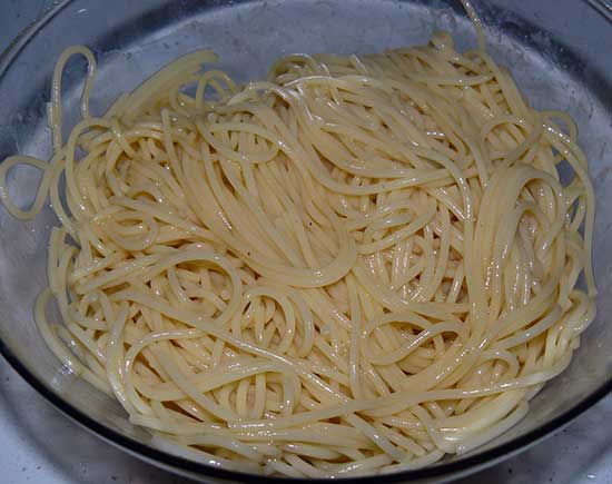 Espaguetis con salsa carbonara