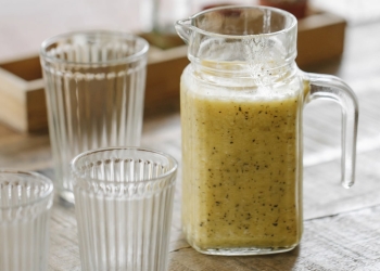 Batido de kiwi y plátano.