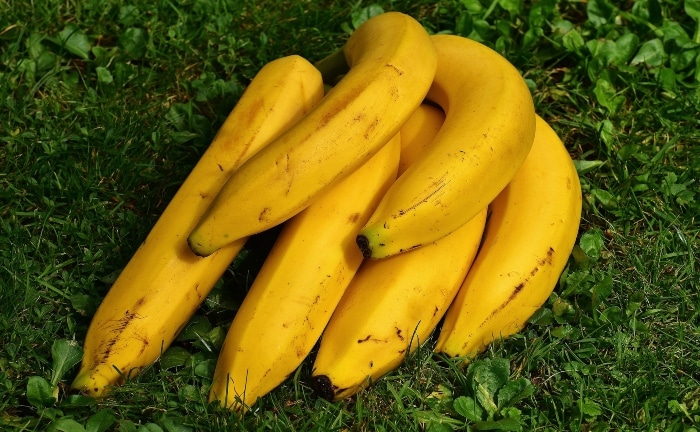 el plátano es una fruta muy completa y saludable