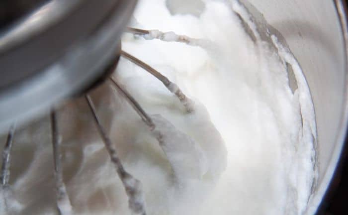 Como hacer un bizcocho de yogur natural sin horno
