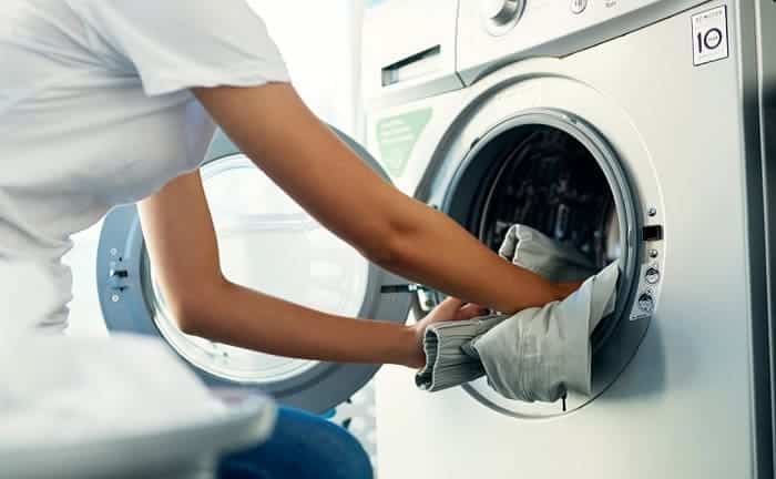 como lavar ropa sin que se encoja