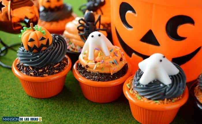 Batidora para hacer cupcakes de Halloween