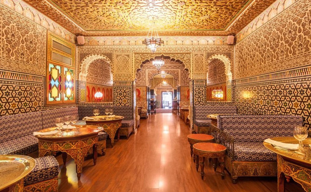 Una sala en el restaurante marroquí Al-Mounia