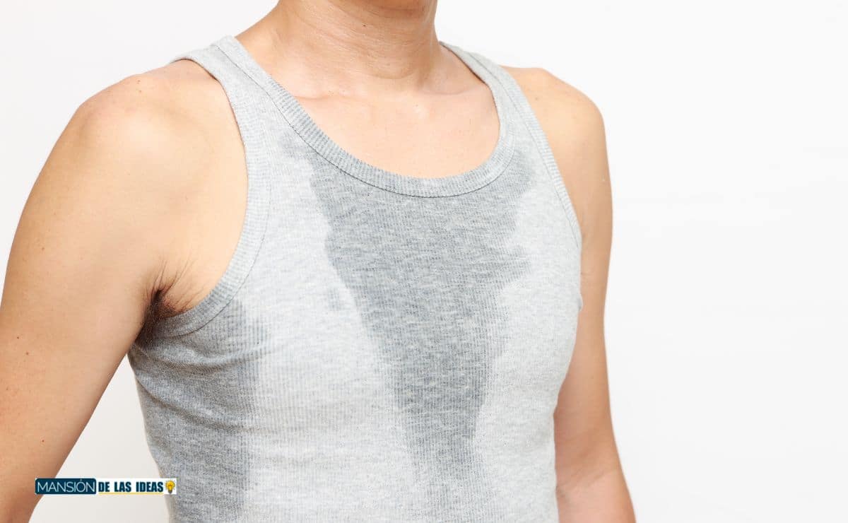 evitar manchas sudor ropa