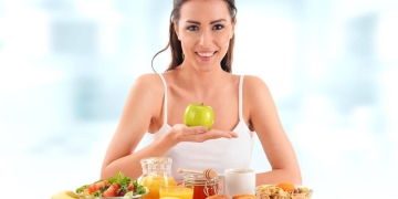 beneficios desayunar fruta