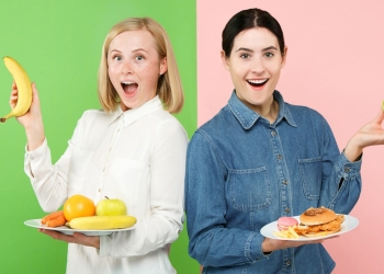 Mujeres felices alimentacion saludable