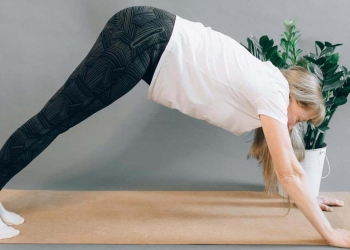 yoga casa reducir grasa