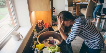 cocina sucia desordenada