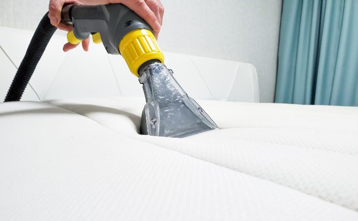 Limpieza colchón aspirar