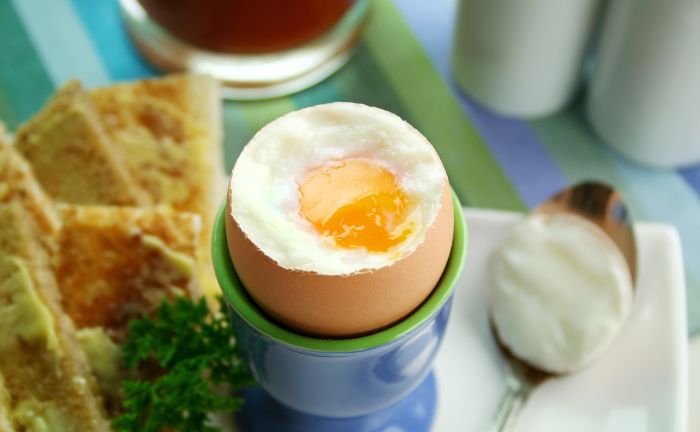 Huevo duro añadido desayuno energético