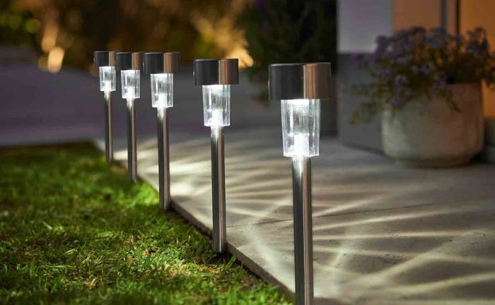 Lámparas solares LED jardín Lidl