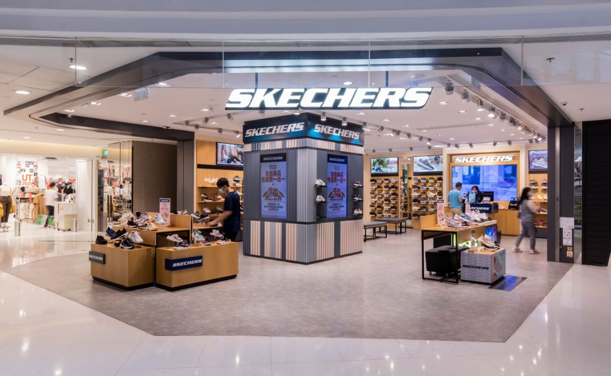 La Skechers Foamies Arch Fit Footsteps - Day Dream es un claro ejemplo de lo que Skechers puede conseguir en todos y cada uno de sus modelos de calzado