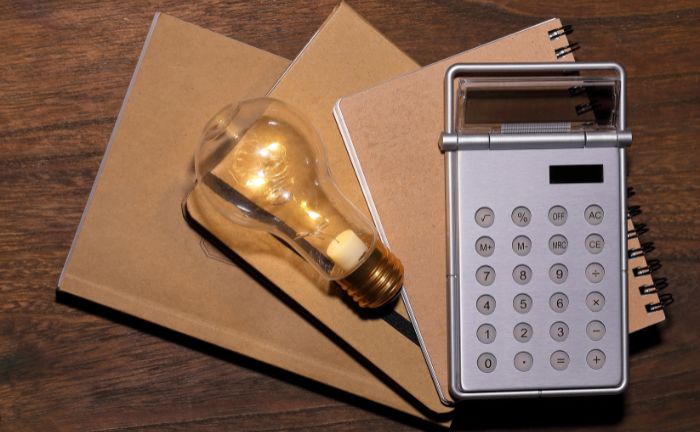 Revisar condiciones factura luz ahorrar dinero