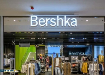 Vestido largo fucsia barato de Bershka