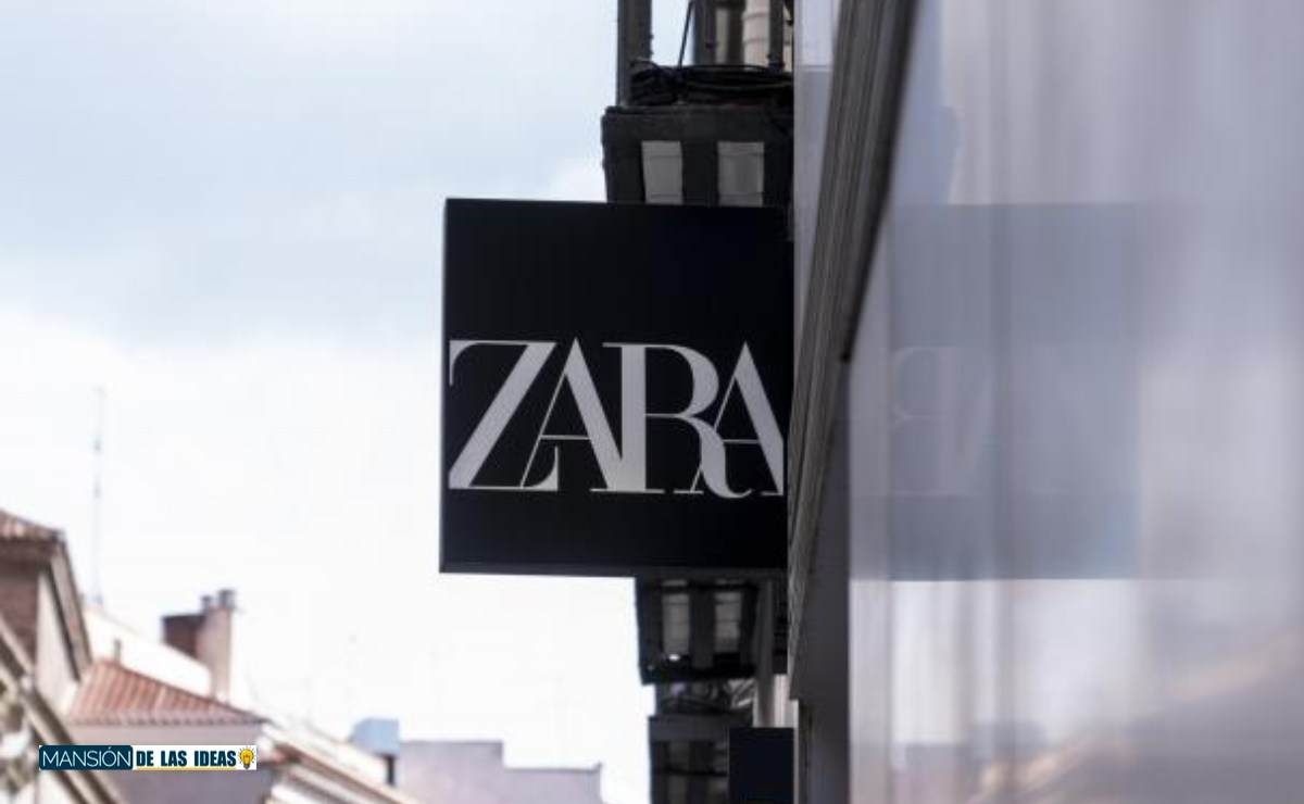 Vestido largo con bajo rígido rebajado en Zara