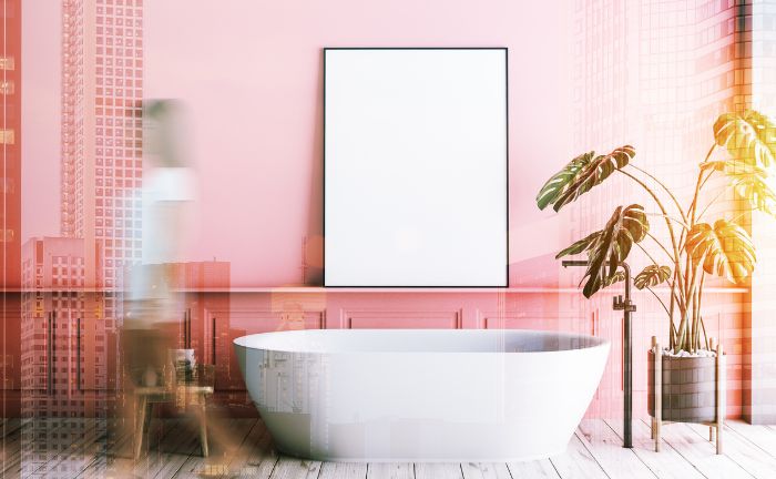 Baño con las paredes en color rosa