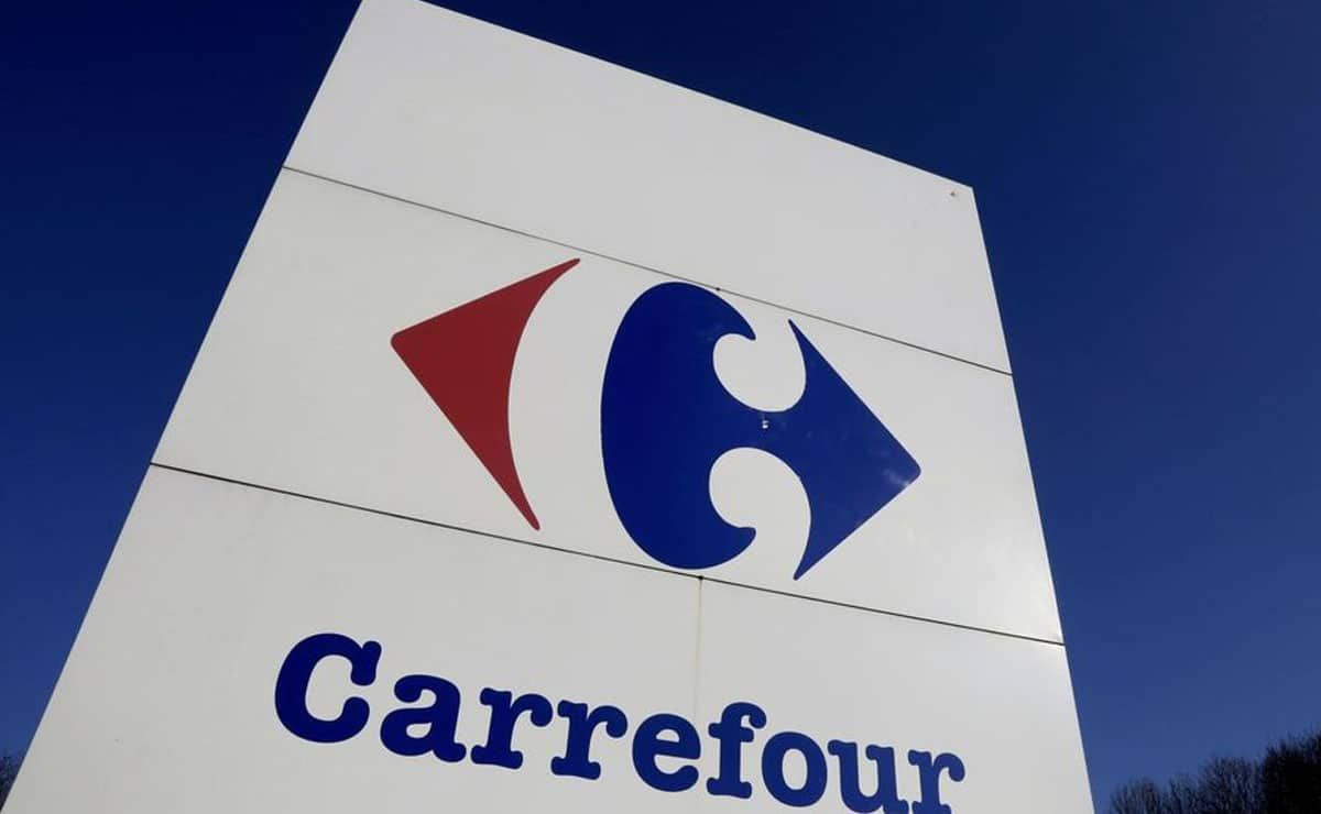 Carrefour ofrece a un precio espectacular el conjunto de muebles de jardín Tokyo