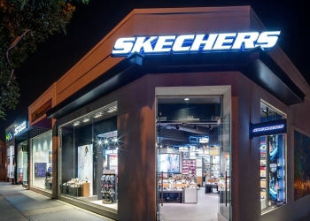 Las Skechers Relaxed Fit D'Lux Fitness - Pure Glam están rebajadas en un 30% este mes de agosto
