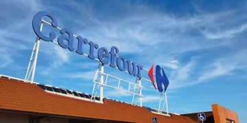 Carrefour armario alto espacioso