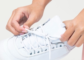 limpiar zapatos blancos bicarbonato