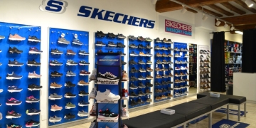 Con estas Skechers Arch Fit Glide-Step - Highlighter obtendrás todo lo que buscas en unas zapatillas
