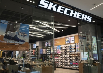Las Skechers Skech-Air Dyna-Air - Blyce cuenta con un diseño llamativo con una fusión de colores vibrantes y líneas dinámicas
