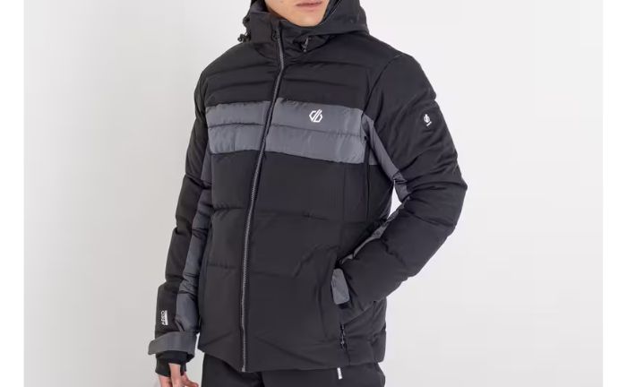 El abrigo Denote de la marca Dare2B protege con eficacia en las condiciones de frío más gélido