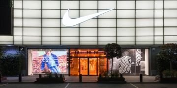 Las Nike Go FlyEase ha llamado la atención en el mercado por su particular diseño