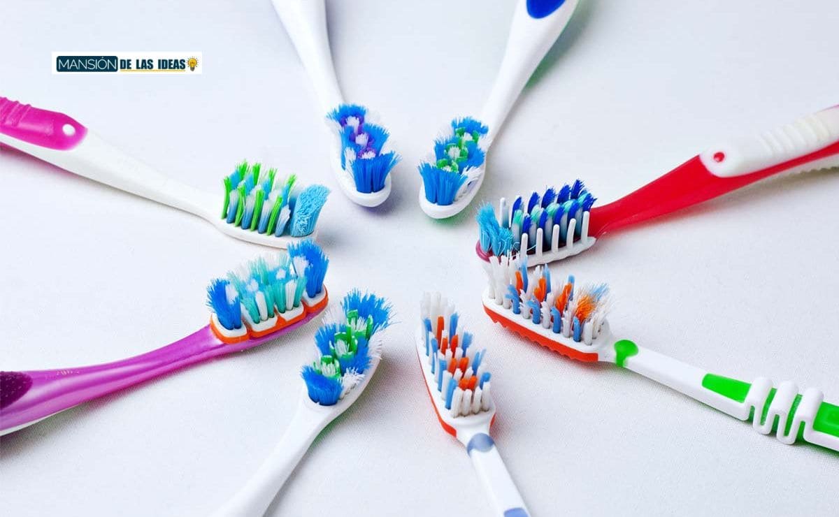 limpiar desinfectar cepillo dientes