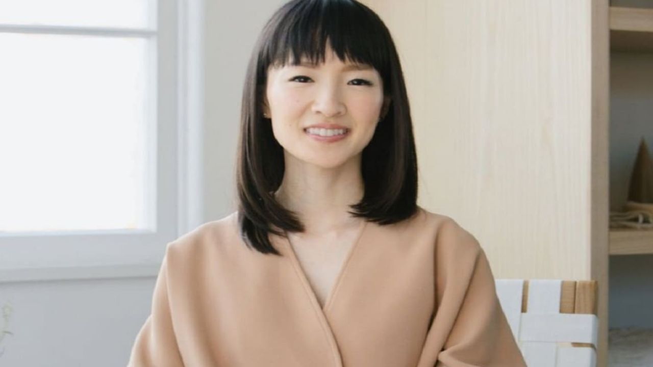 Costumbres a abandonar al entrar a casa según Marie Kondo