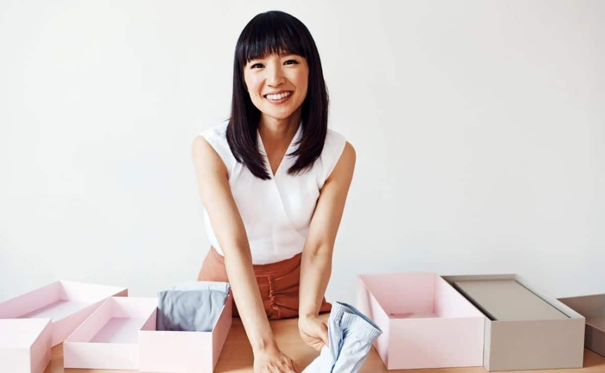 Marie Kondo metodo doblar sabanas