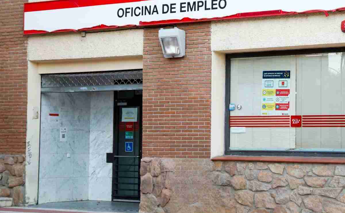 Subida del subsidio por desempleo a 570€ en noviembre