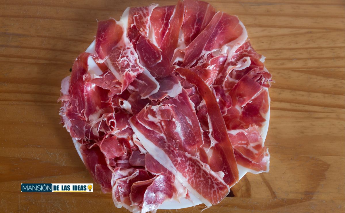 Según la OCU, Alcampo es el mejor supermercado para comprar jamón ibérico