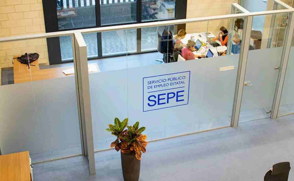 Aviso del SEPE por llamadas falsas desde números 800 y 807