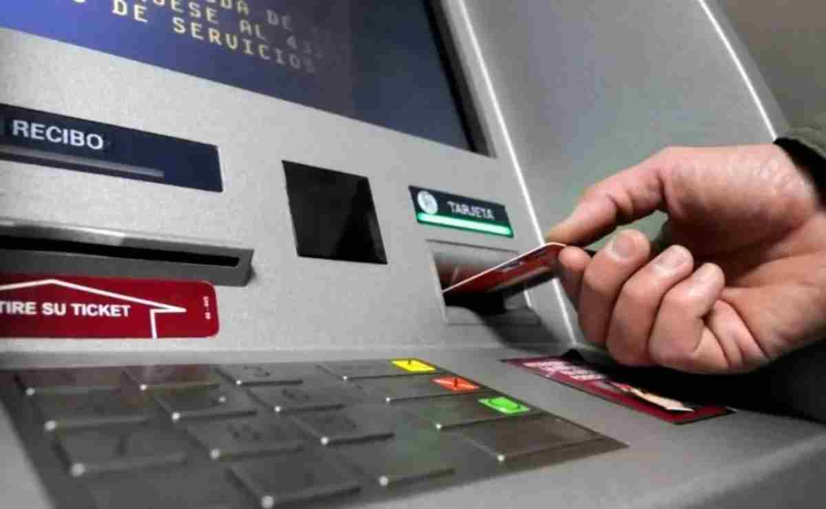 Cobro de la jubilación en diciembre 2025 adelanto bancario y subida de 2026, por separado